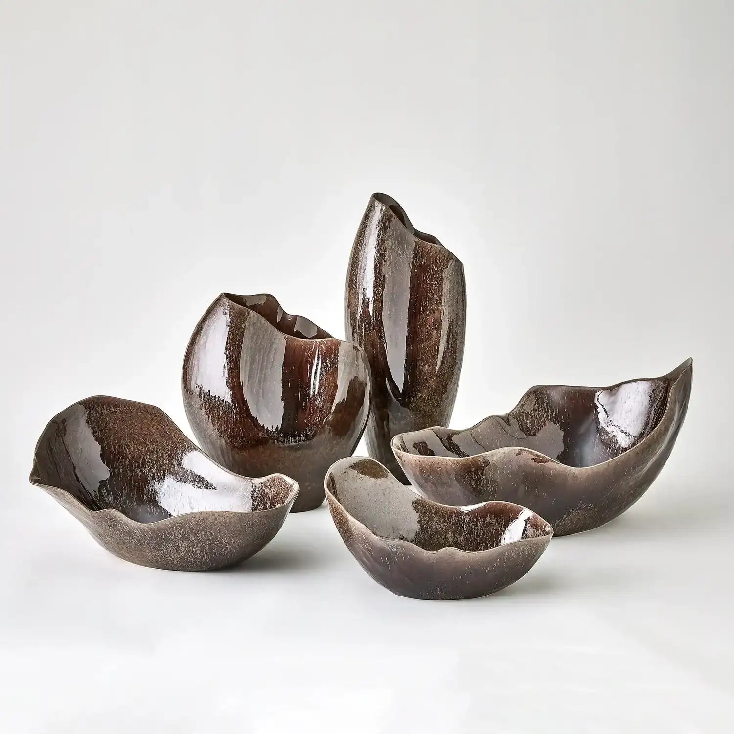 GLOBAL VIEWS HORN BOWL - Decorative Accents