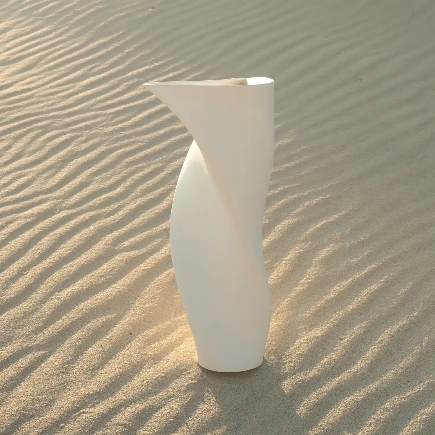 GLOBAL VIEWS EUPHONIOUS VASE - Decorative Accents