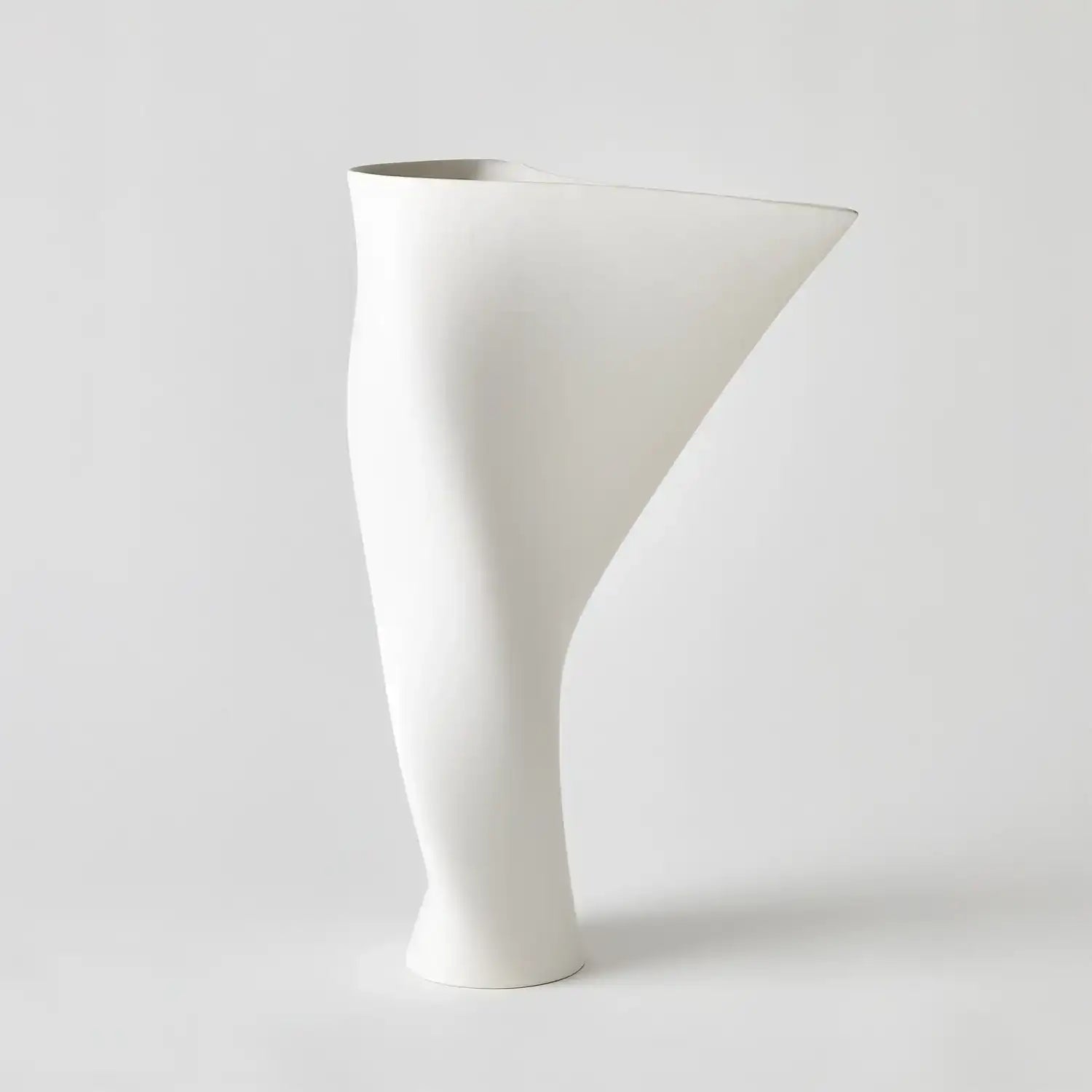 GLOBAL VIEWS EUPHONIOUS VASE - Decorative Accents