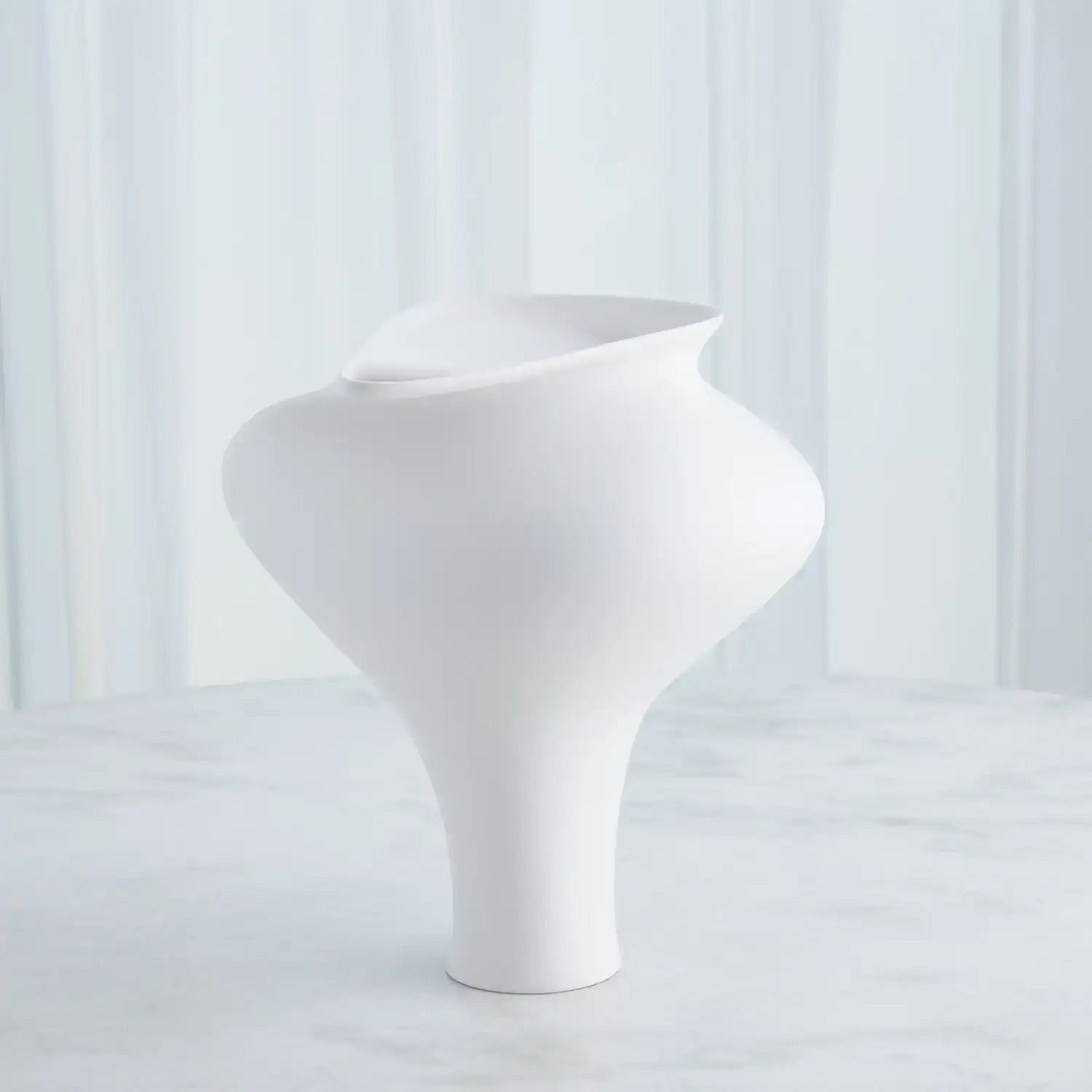 GLOBAL VIEWS TRANQUILITY VASE - Decorative Accents