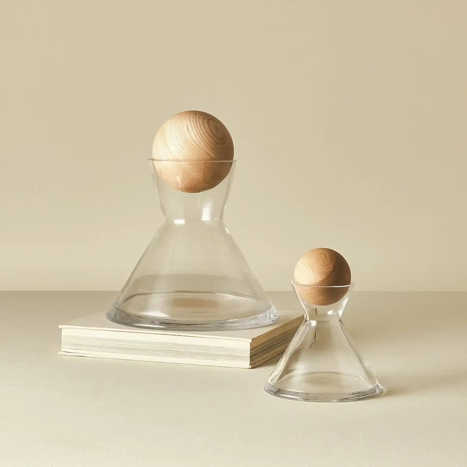 GLOBAL VIEWS MAXWELL DECANTER - Decorative Accents