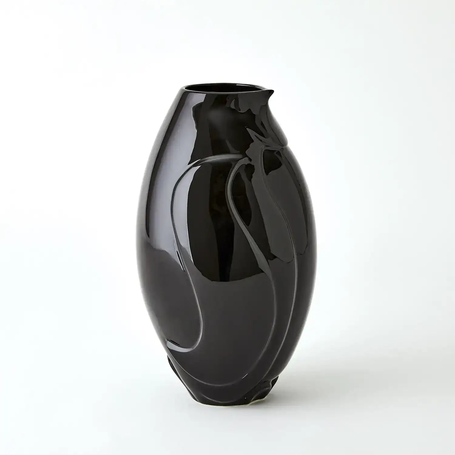 GLOBAL VIEWS PENGUIN VASE - Decorative Accents