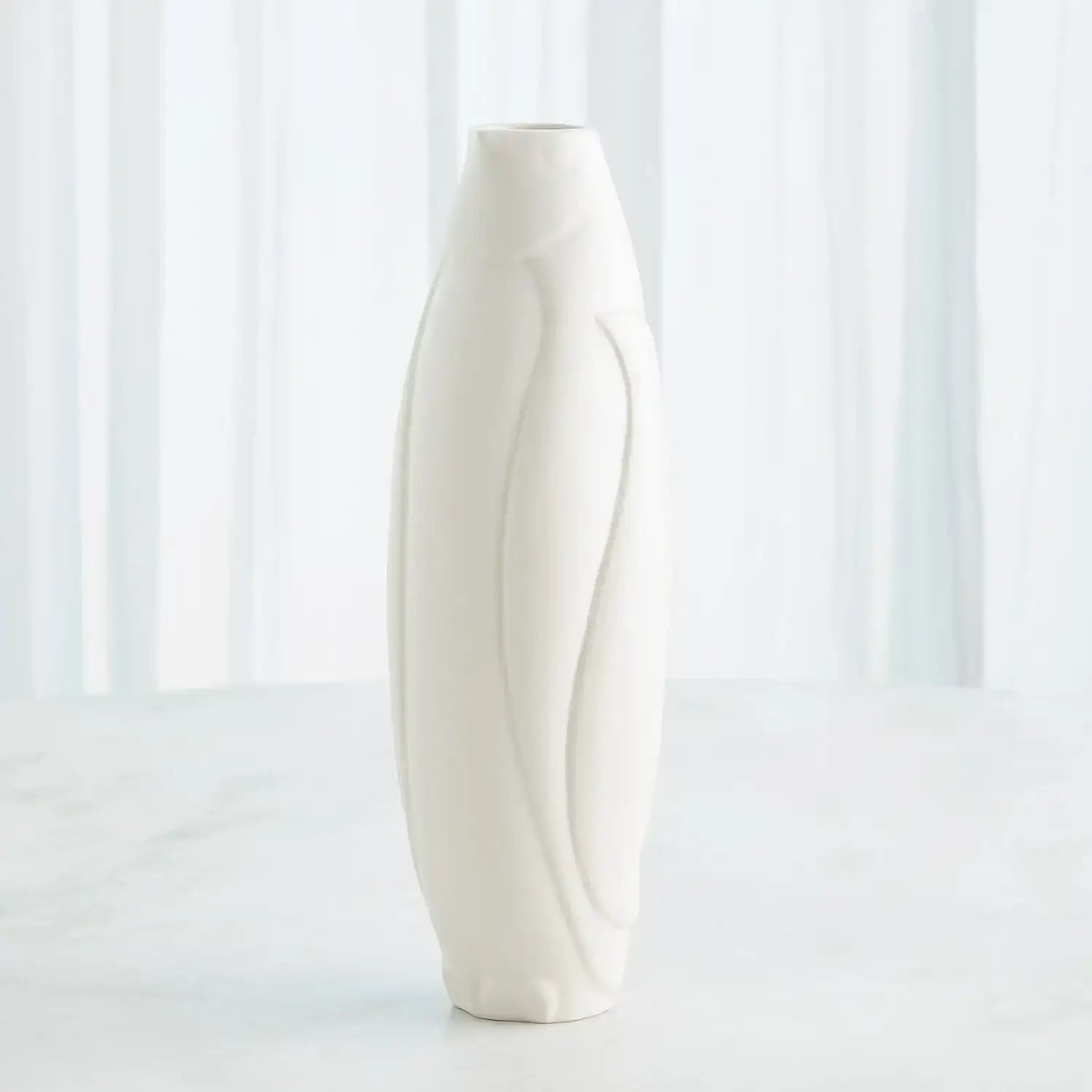 GLOBAL VIEWS PENGUIN VASE - Decorative Accents