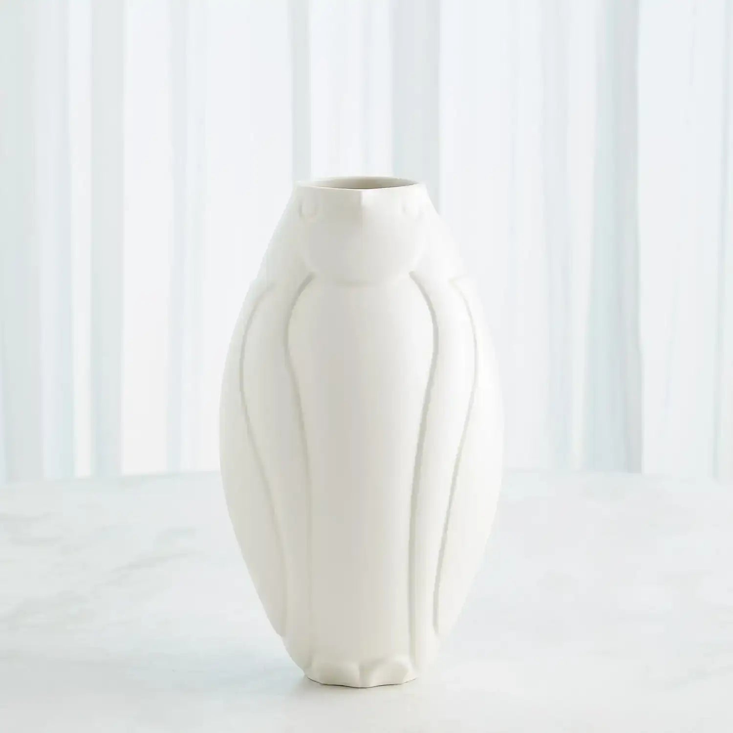 GLOBAL VIEWS PENGUIN VASE - Decorative Accents