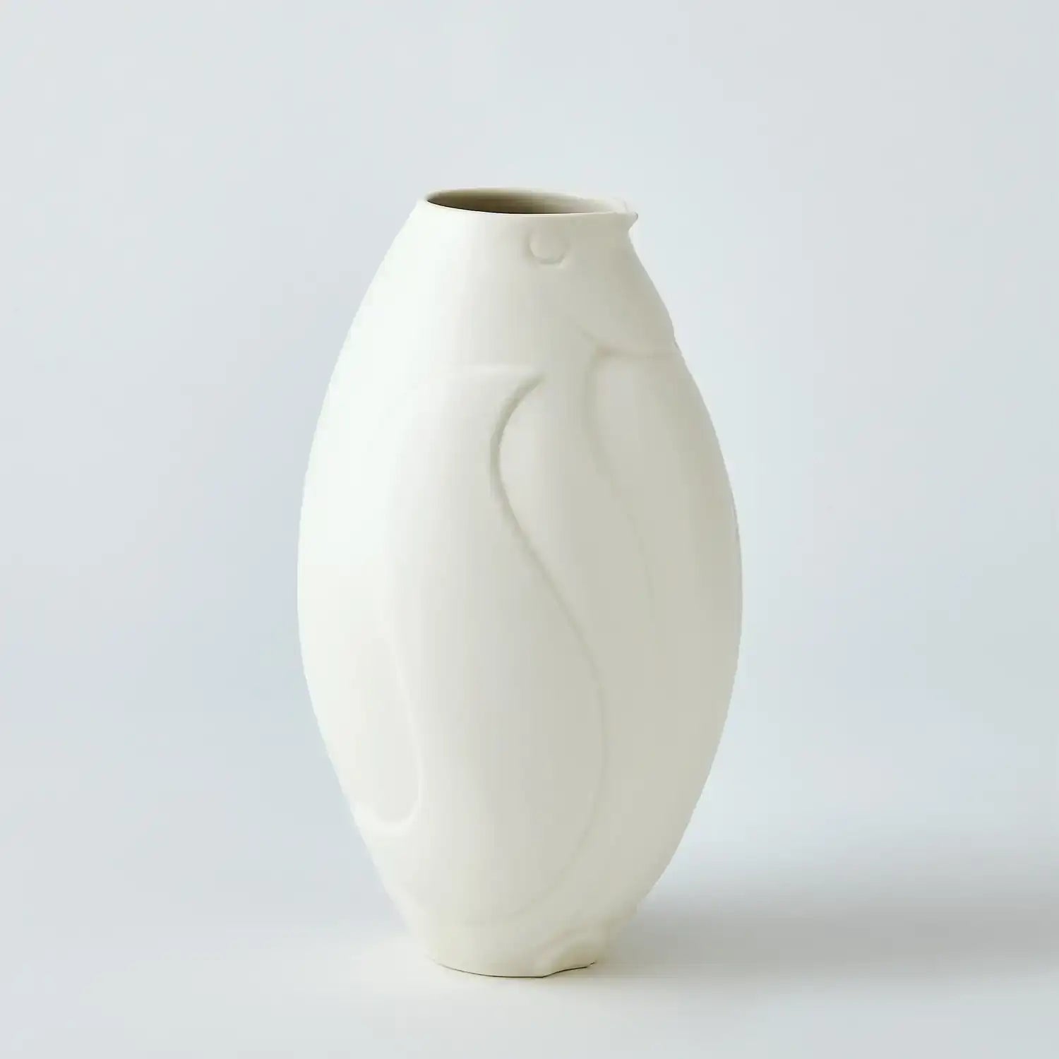 GLOBAL VIEWS PENGUIN VASE - Decorative Accents