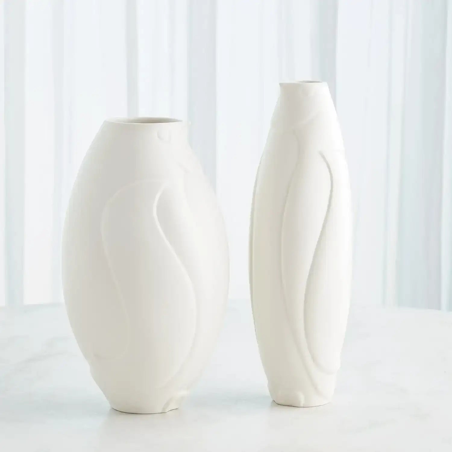 GLOBAL VIEWS PENGUIN VASE - Decorative Accents
