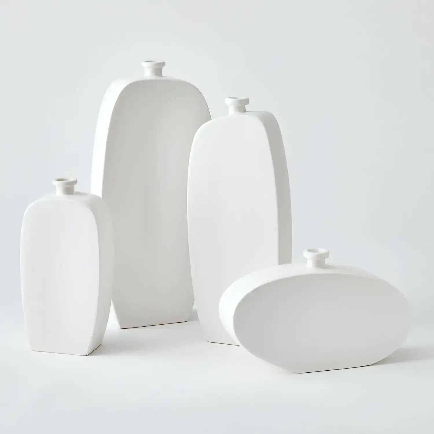 GLOBAL VIEWS BRIDWELL BOTTLE - Decorative Accents