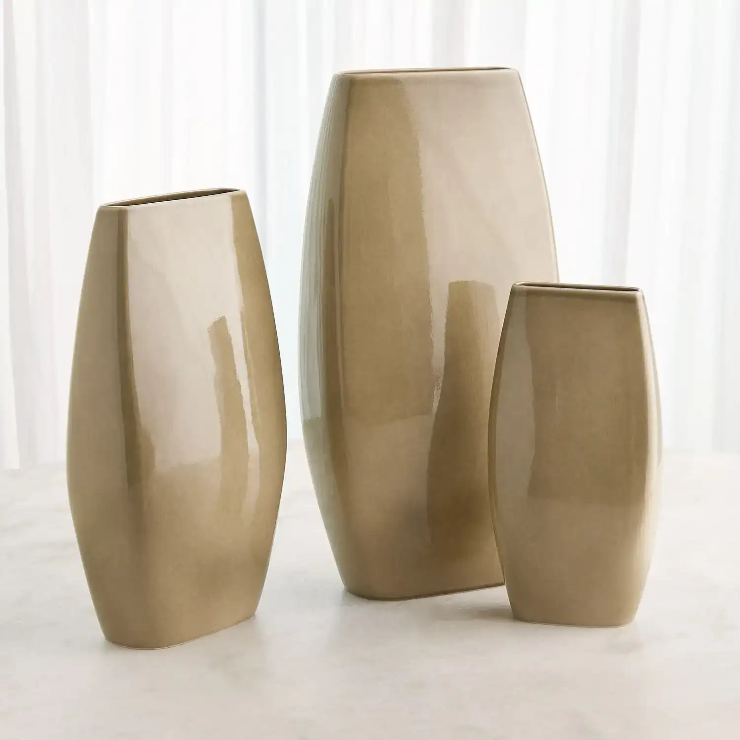 GLOBAL VIEWS CICADA VASE - Decorative Accents