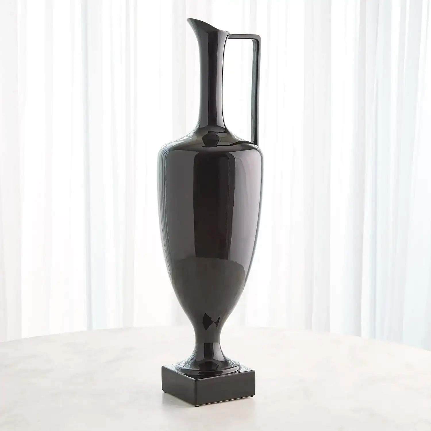 GLOBAL VIEWS QUIET CURVE URN - Decorative Accents