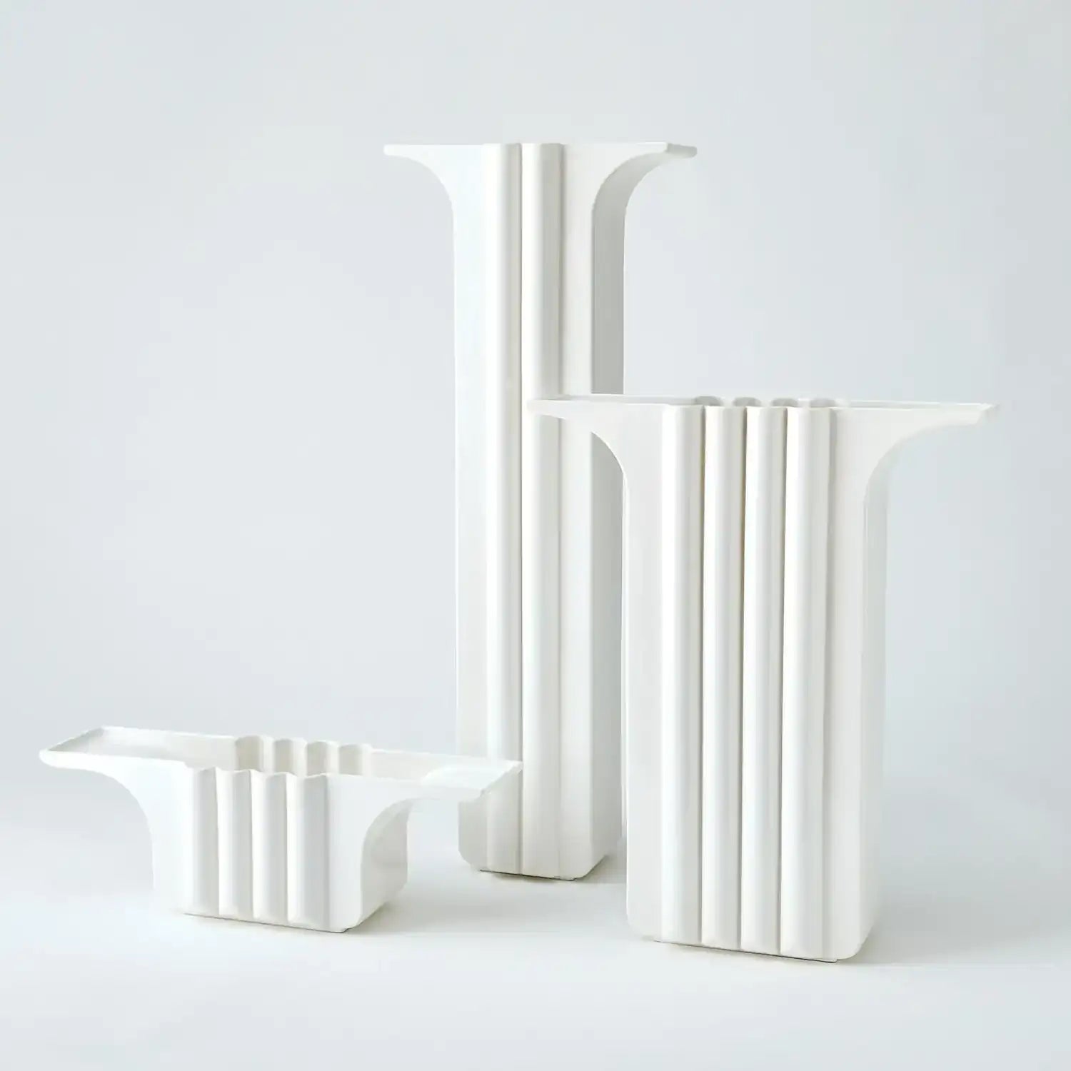 GLOBAL VIEWS FLYING COLUMN VASE - Decorative Accents
