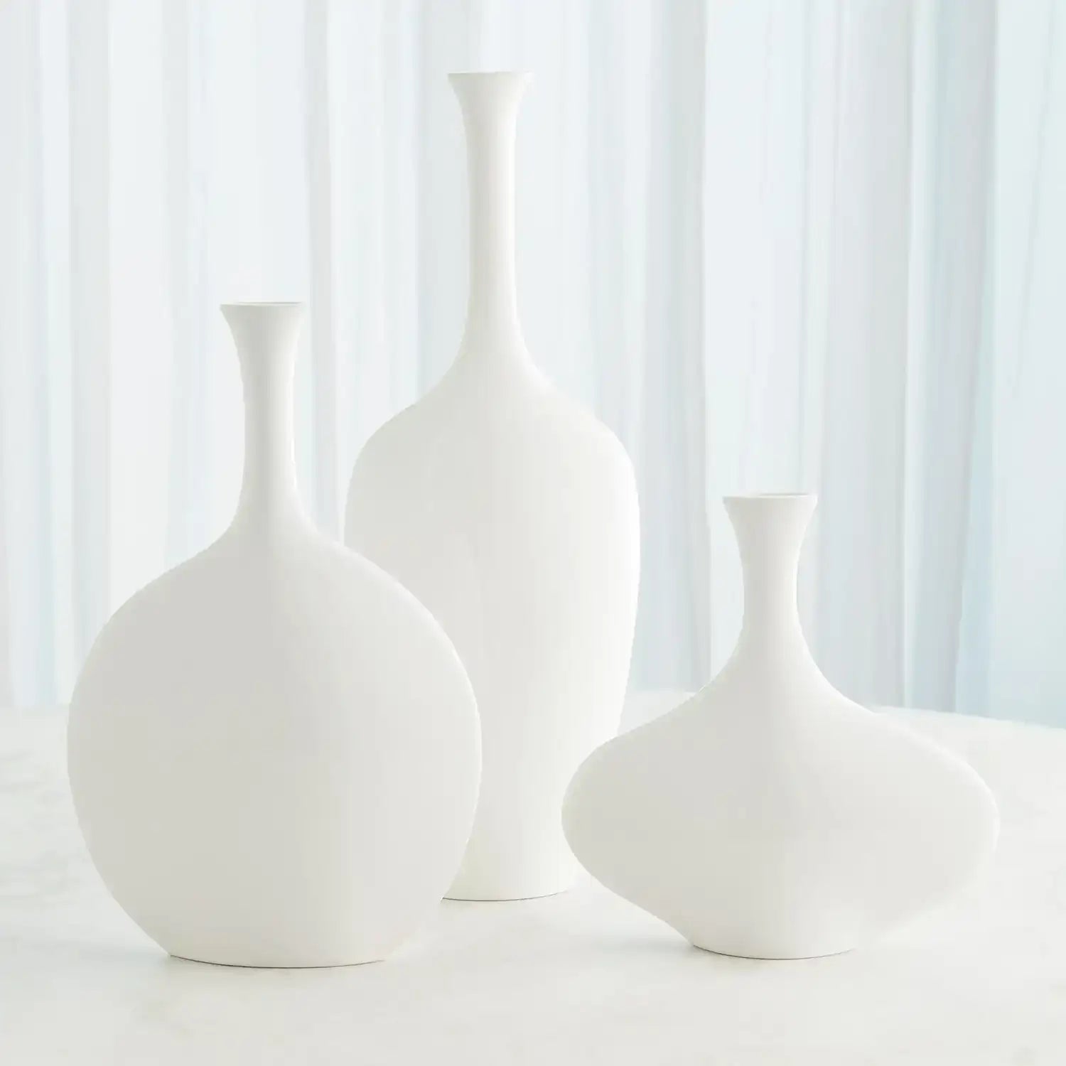 GLOBAL VIEWS SILHOUETTE VASE - Decorative Accents