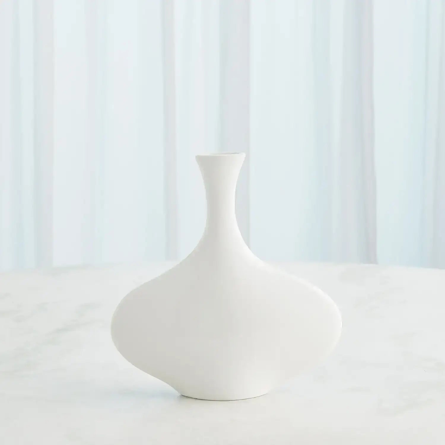 GLOBAL VIEWS SILHOUETTE VASE - Decorative Accents