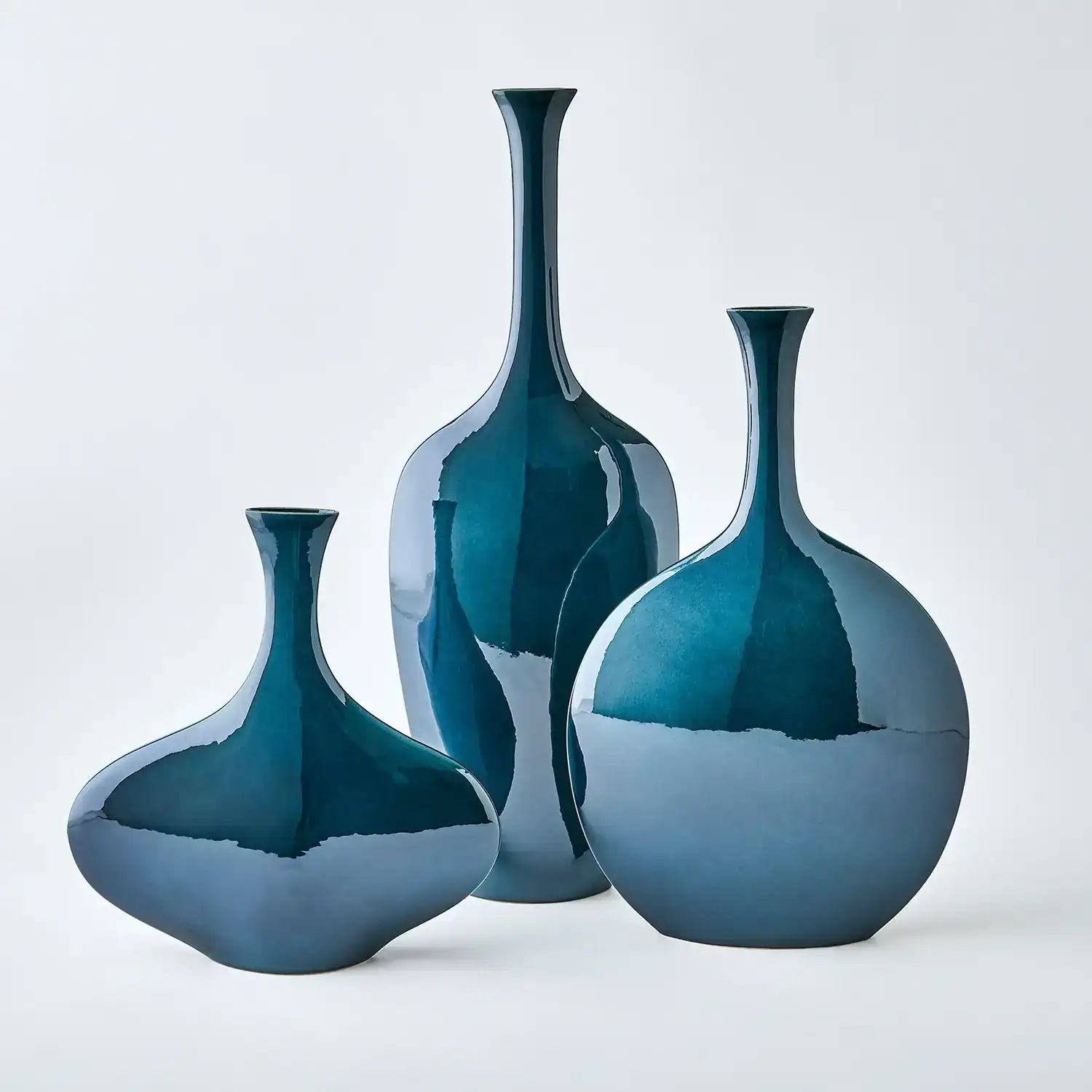 GLOBAL VIEWS SILHOUETTE VASE - Decorative Accents