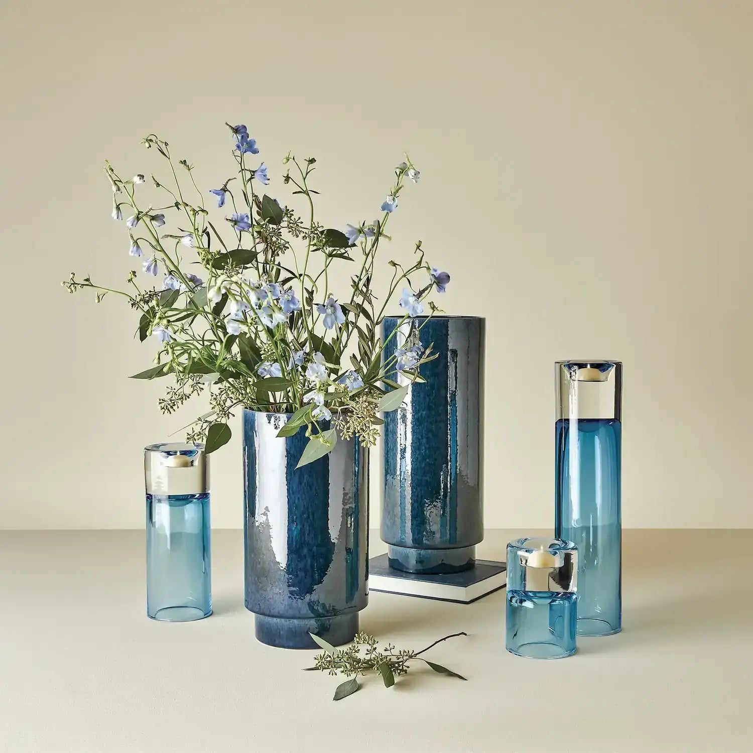 GLOBAL VIEWS ROLO VASE - Decorative Accents