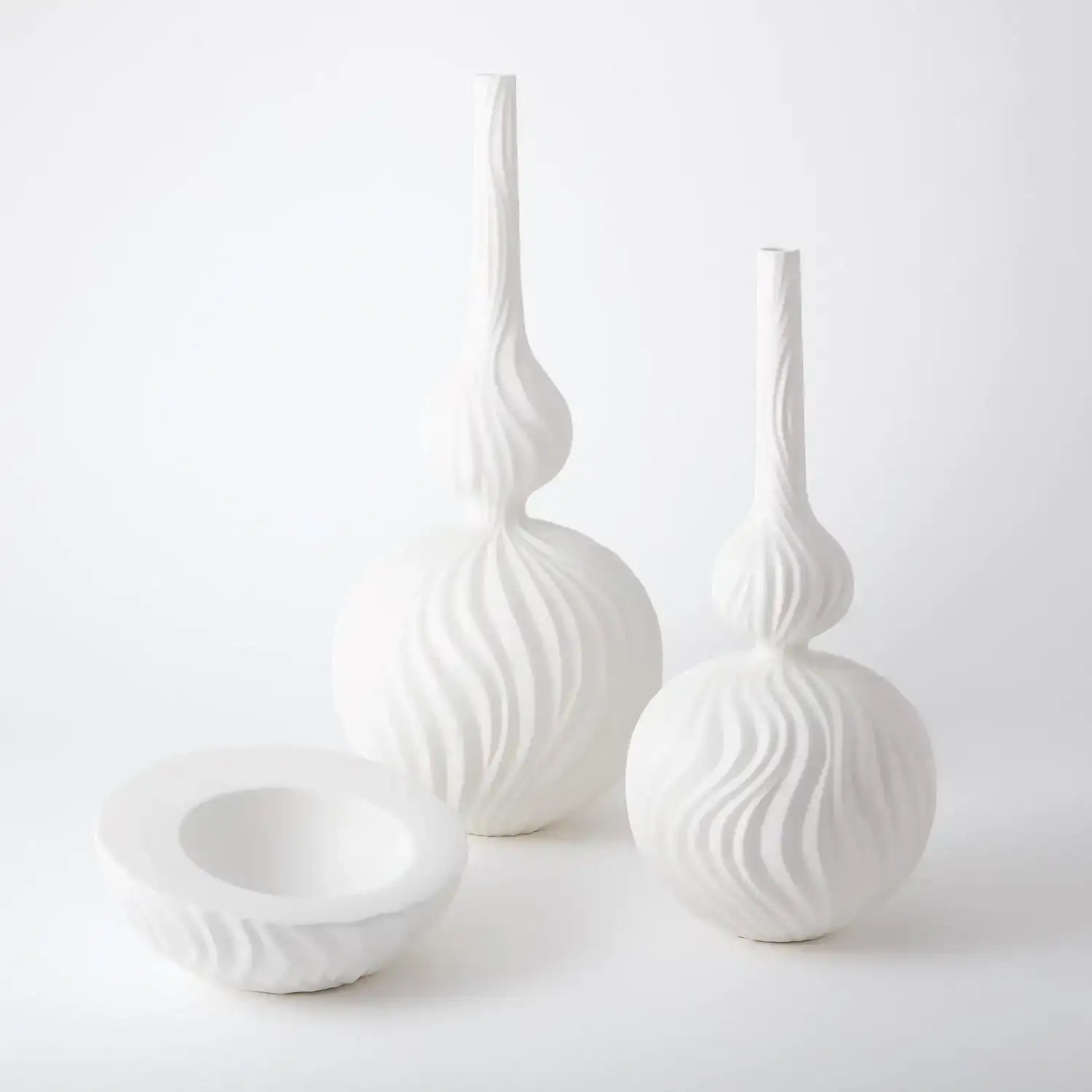 GLOBAL VIEWS MAGURA VASE - Decorative Accents