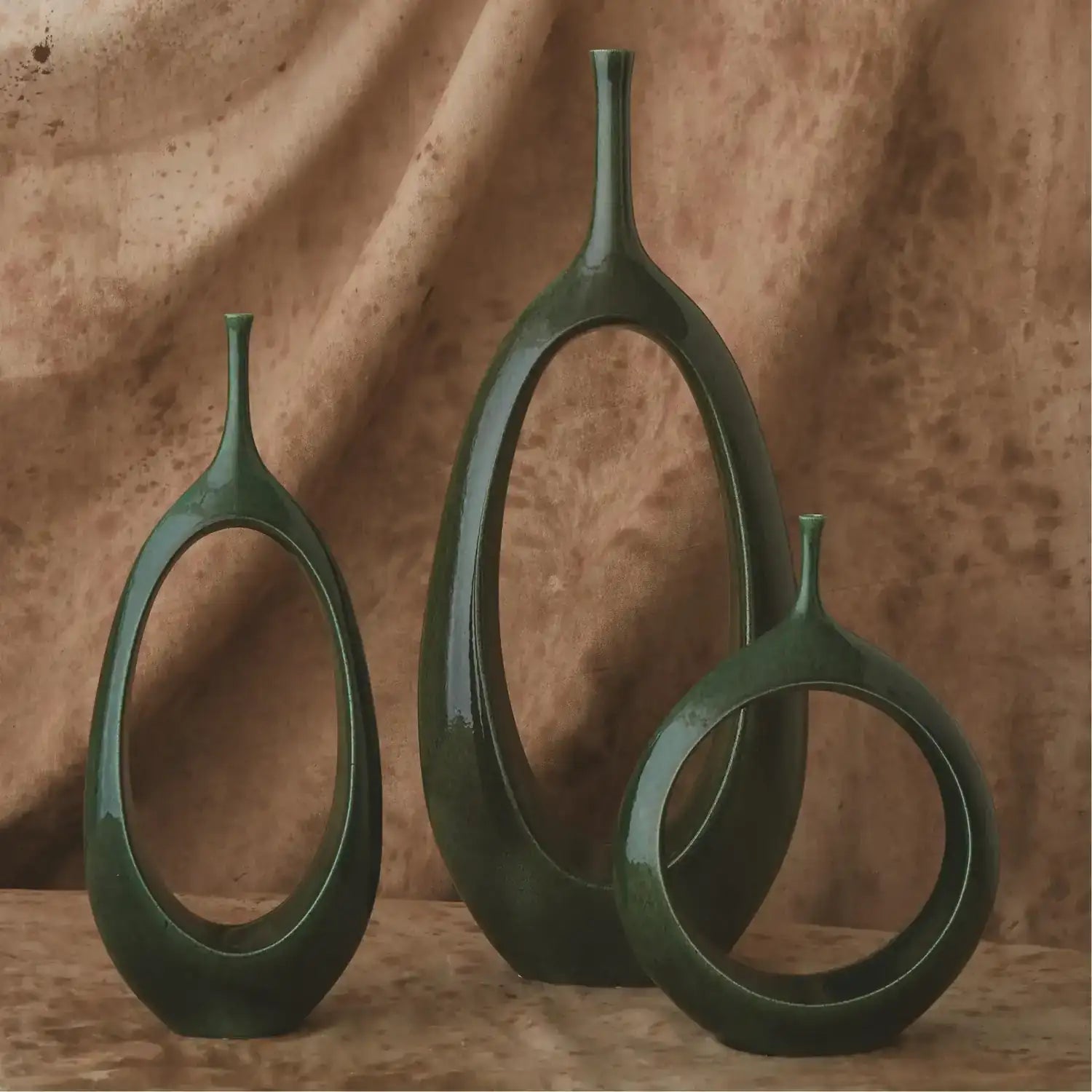 GLOBAL VIEWS OPEN OVAL RING VASE - Decorative Accents