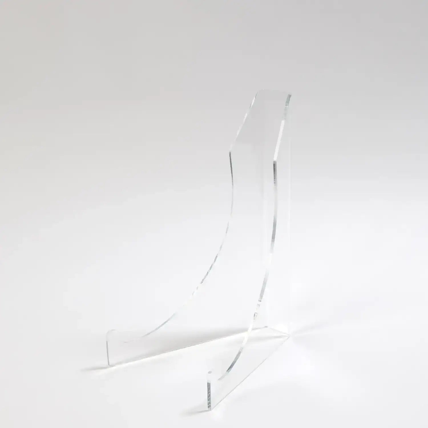GLOBAL VIEWS ACRYLIC PLATE STAND - Decorative Accents
