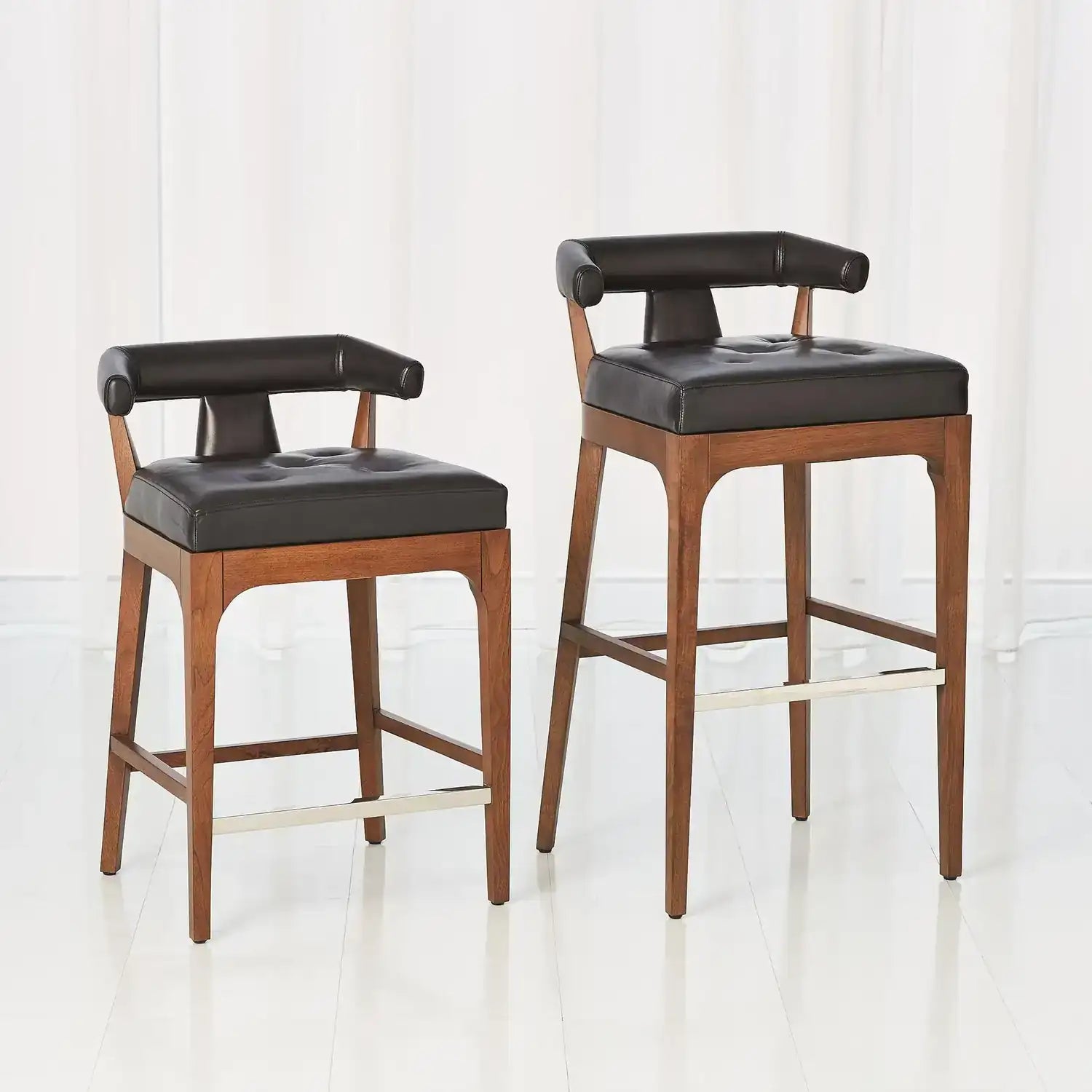 GLOBAL VIEWS MODERNO COUNTER STOOL - Bar Stools