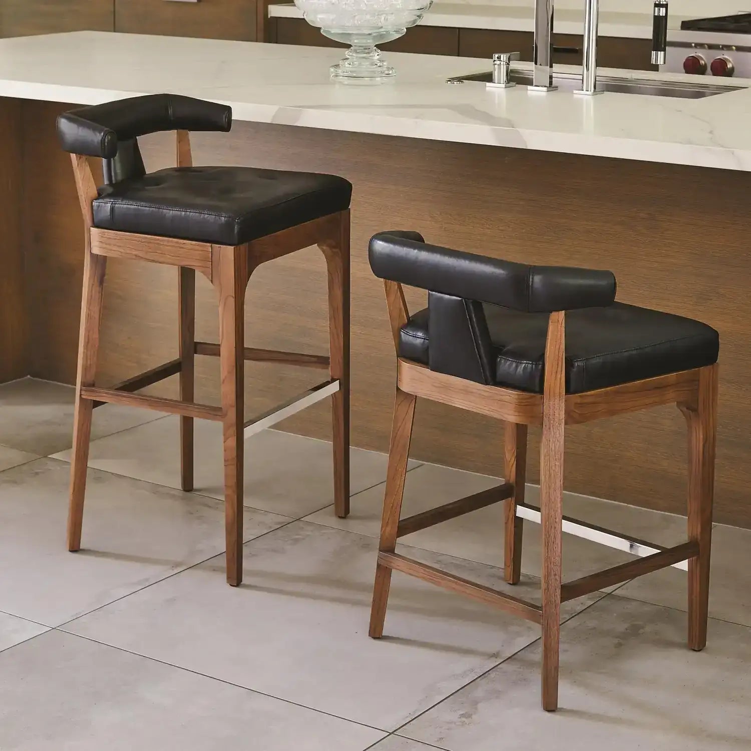 GLOBAL VIEWS MODERNO COUNTER STOOL - Bar Stools