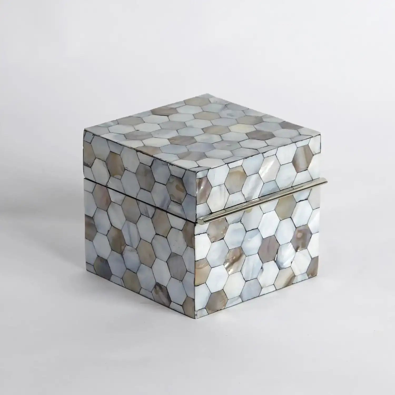 GLOBAL VIEWS MOTHER OF PEARL BOX - Decorative Accents