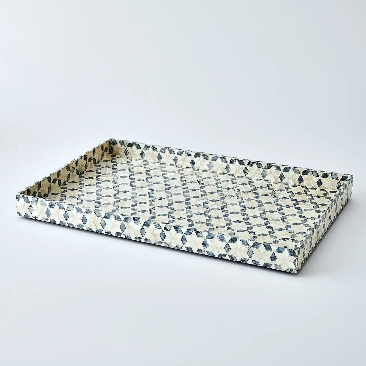 GLOBAL VIEWS CAPIZ SHELL TRAY - Decorative Accents