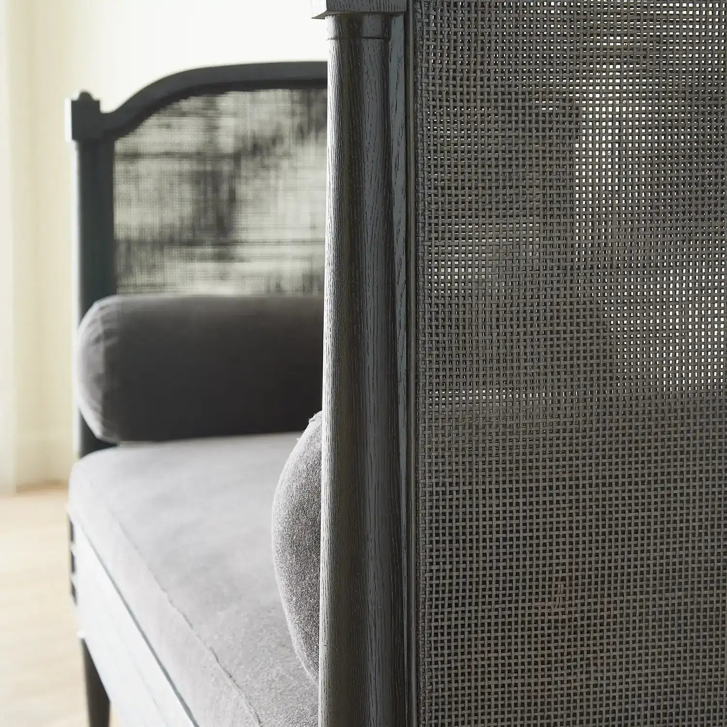 GLOBAL VIEWS JOSEPHINE DAYBED - Beds