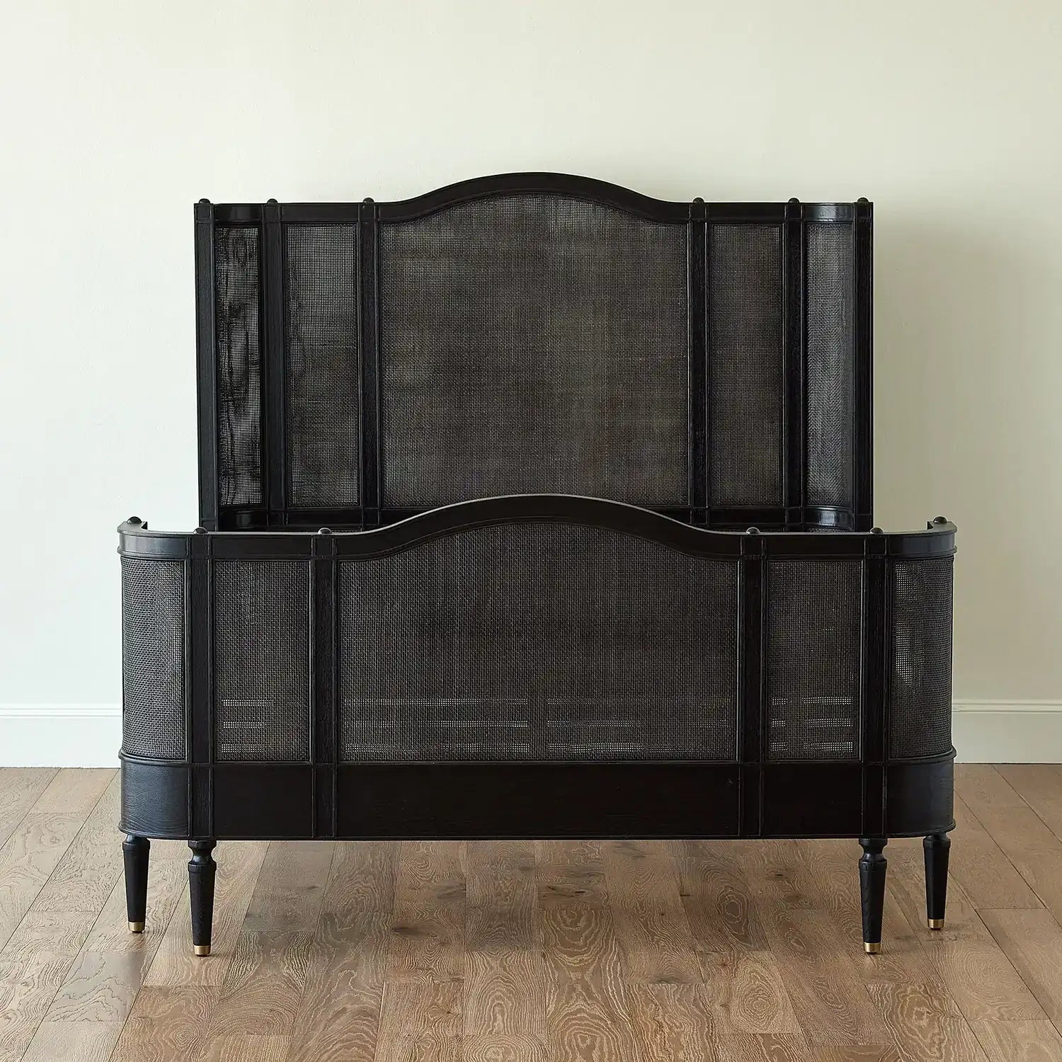 GLOBAL VIEWS JOSEPHINE QUEEN BED - Beds