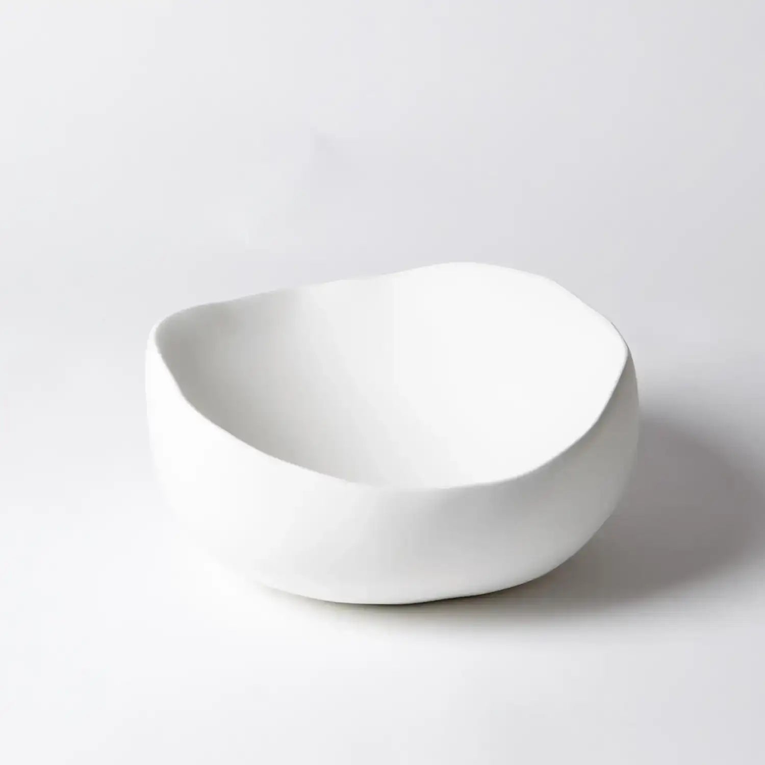 GLOBAL VIEWS ORGANIC ROUND BOWL - Decorative Accents
