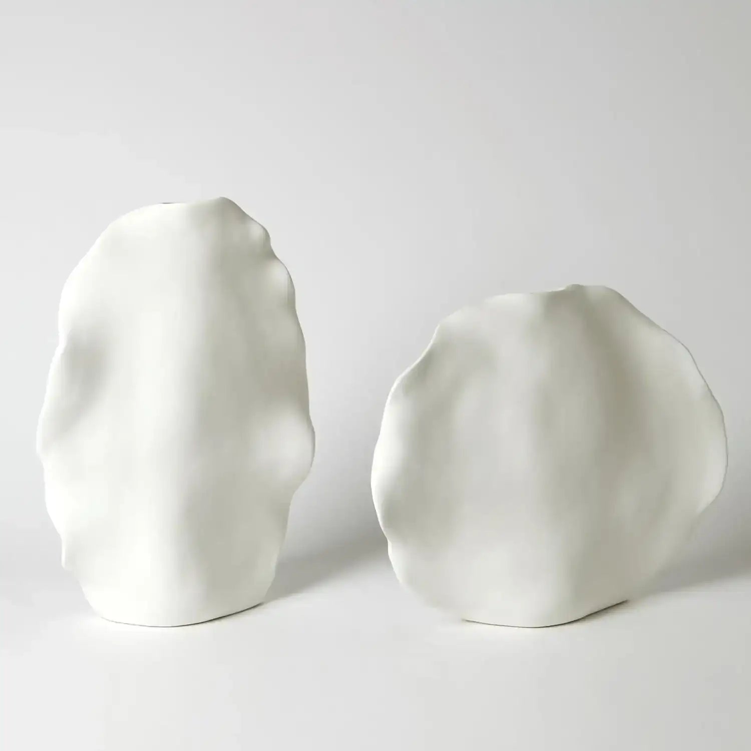 GLOBAL VIEWS KELP VASE - Decorative Accents
