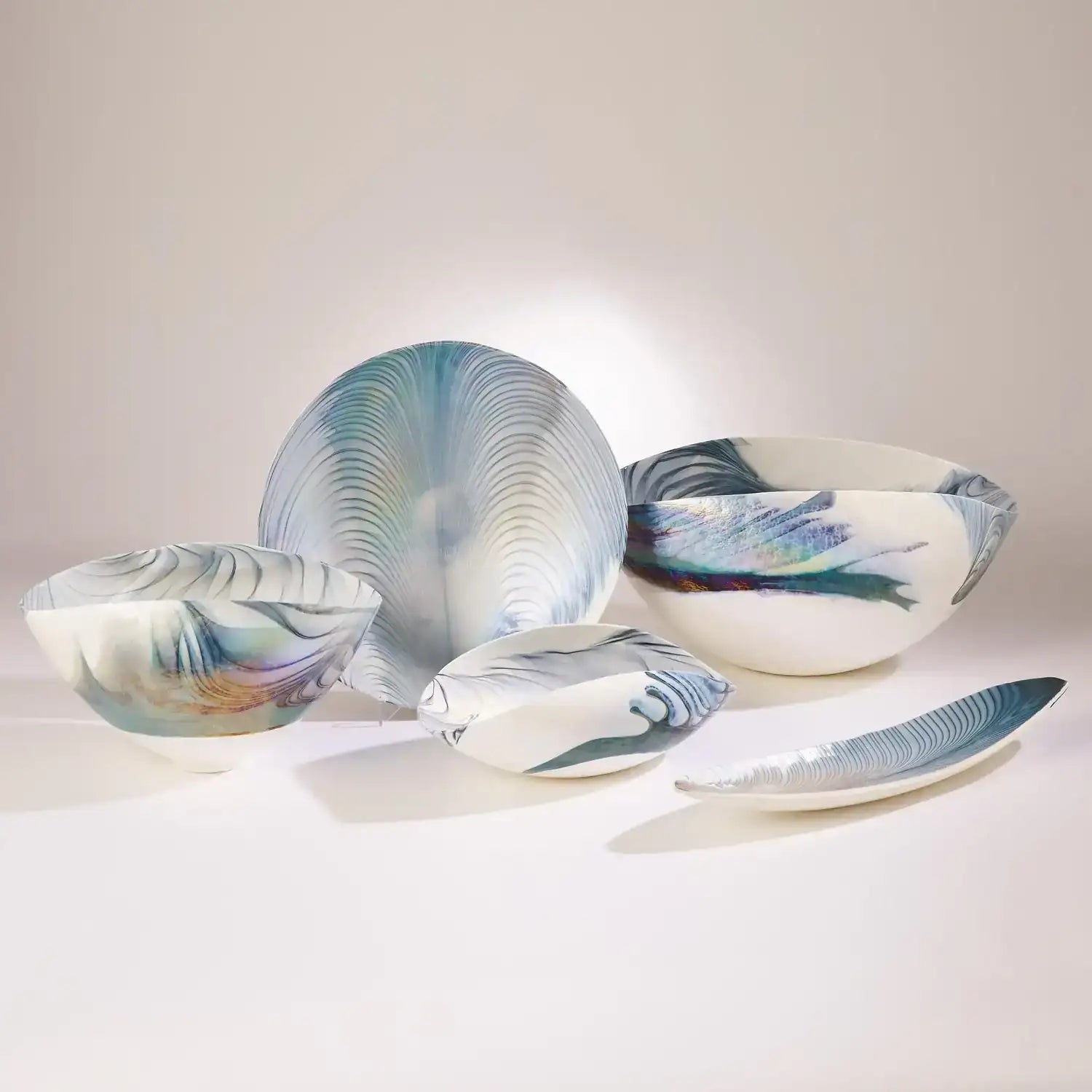 GLOBAL VIEWS IVORY TURQUOISE FEATHER SWIRL OVAL BOWL - Art