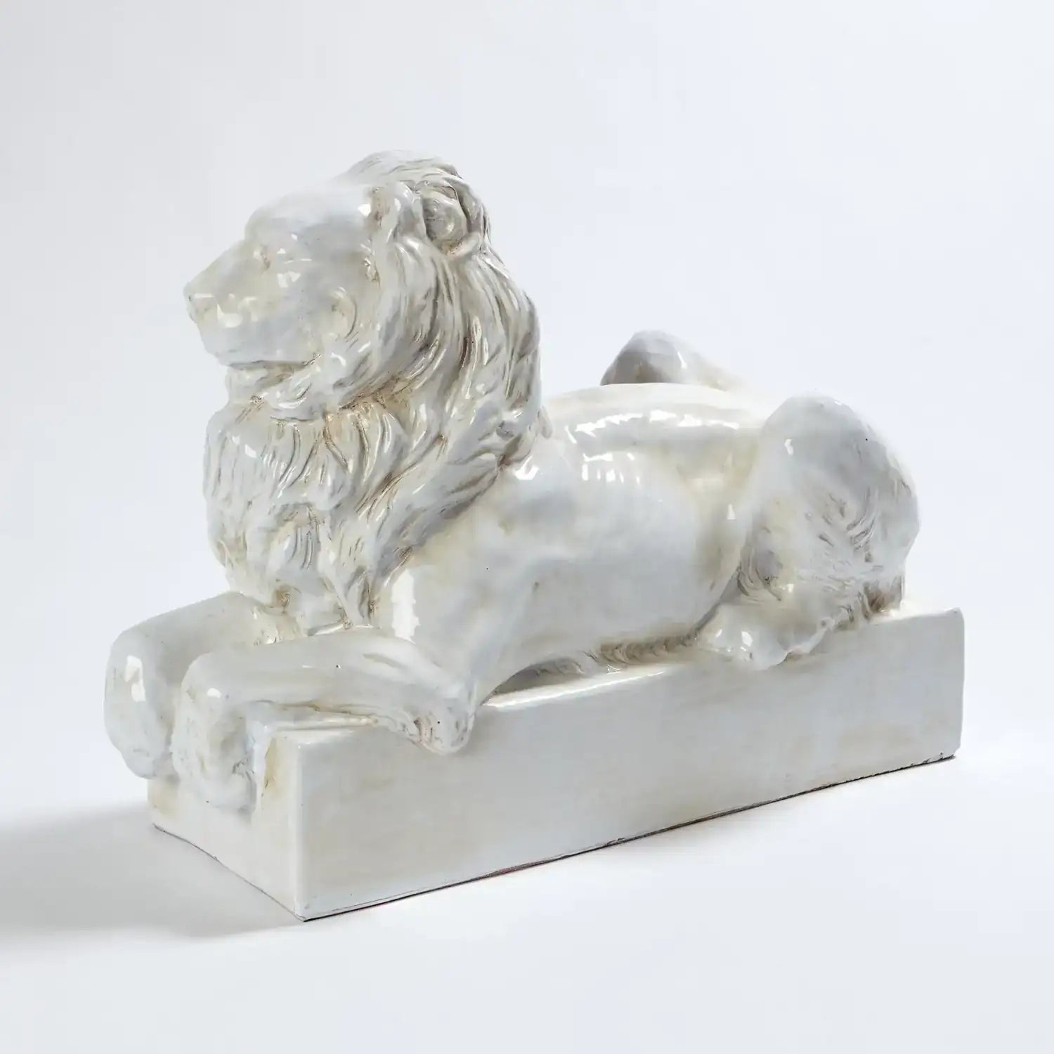 GLOBAL VIEWS LION SCULPTURE - Decorative Accents