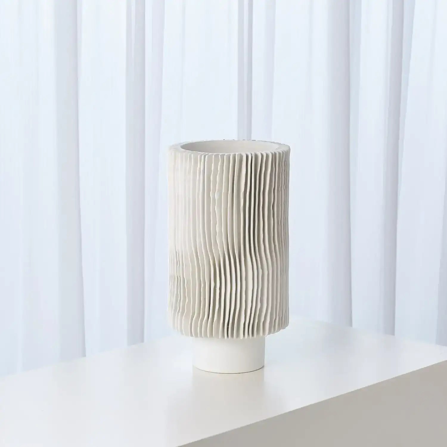 GLOBAL VIEWS RADIATOR VASE - Decorative Accents