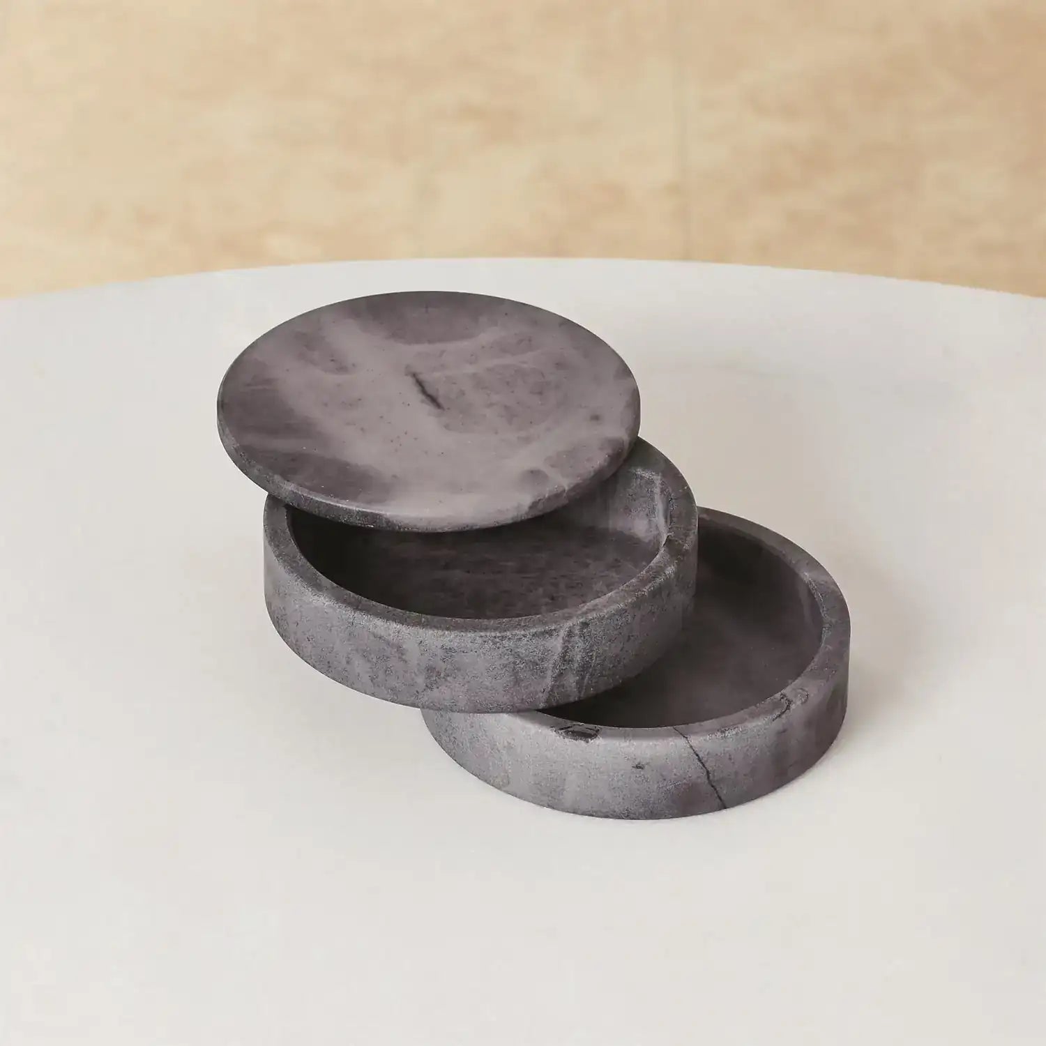 GLOBAL VIEWS ALABASTER SWIVEL BOX - Decorative Accents