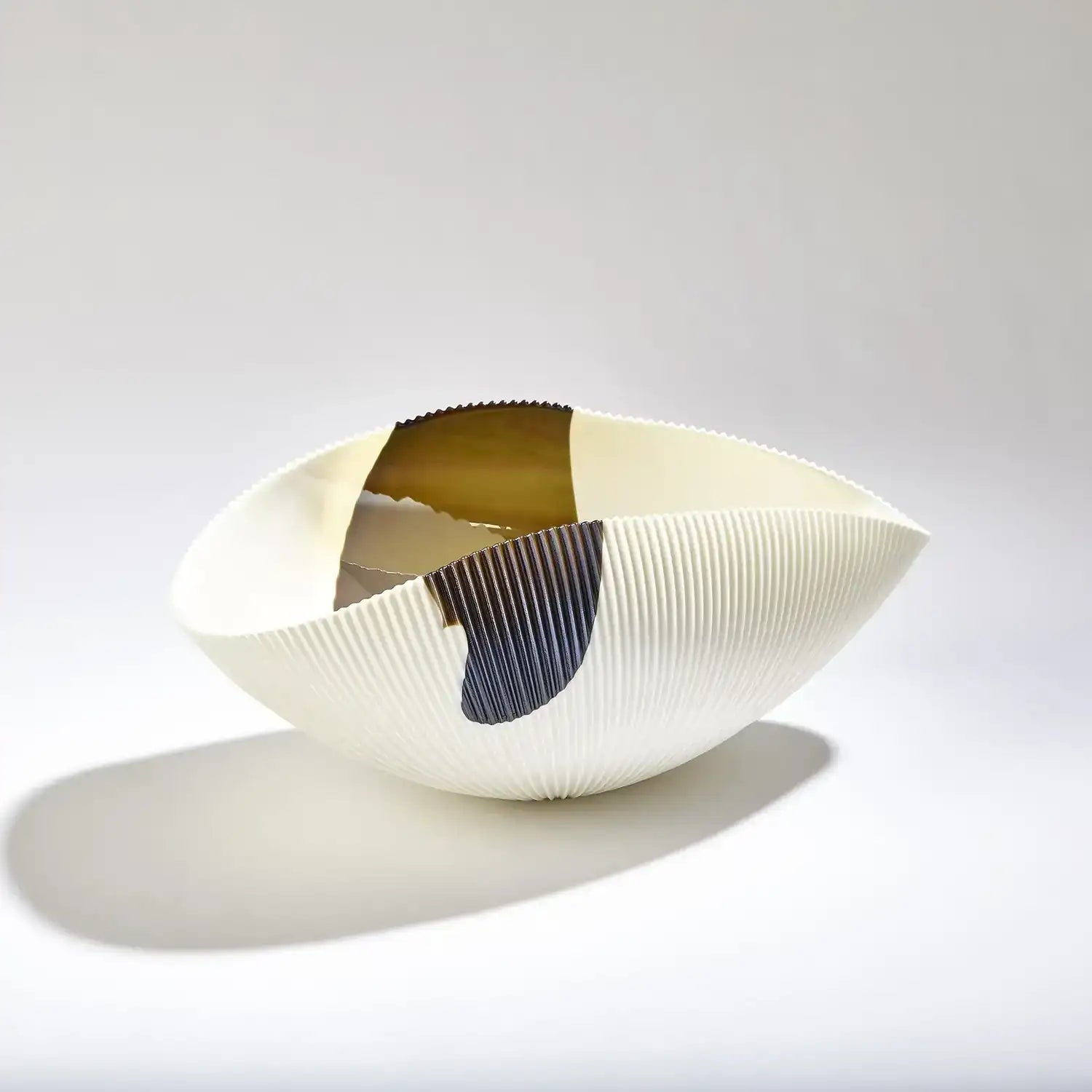 GLOBAL VIEWS PLEATED BOWL - Decorative Accents