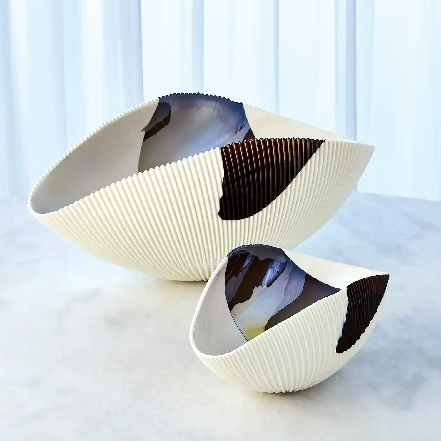 GLOBAL VIEWS PLEATED BOWL - Decorative Accents