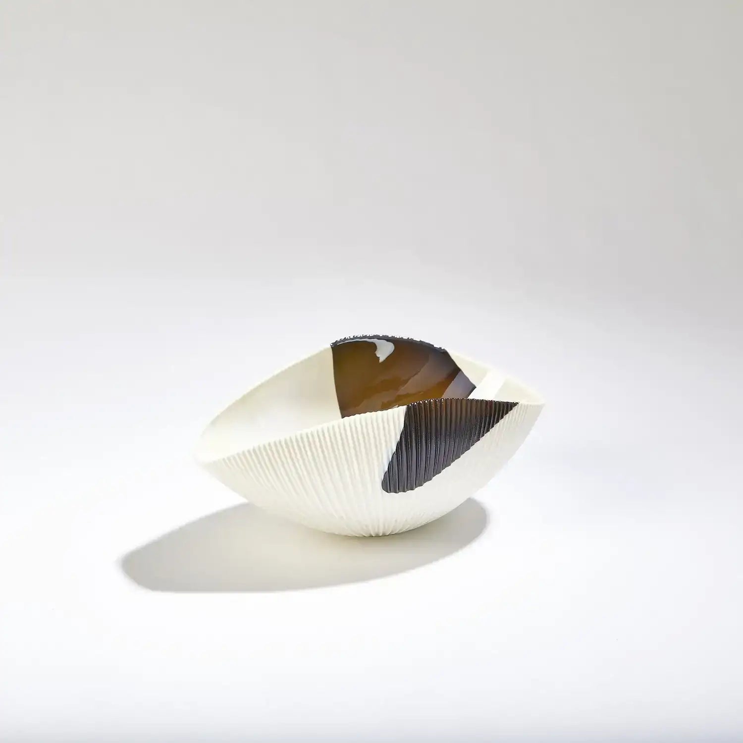 GLOBAL VIEWS PLEATED BOWL - Decorative Accents