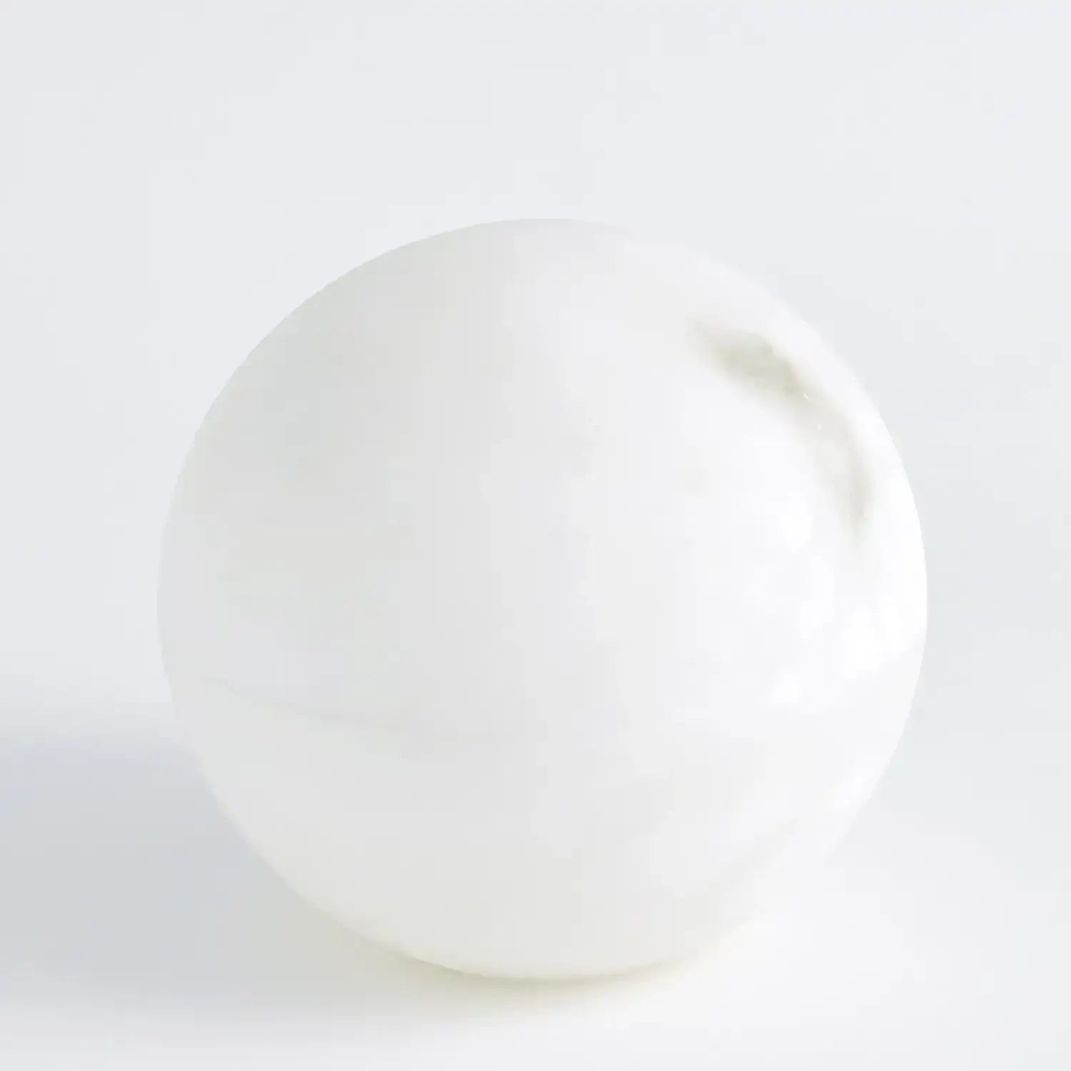 GLOBAL VIEWS ALABASTER SPHERE BOX - Decorative Accents