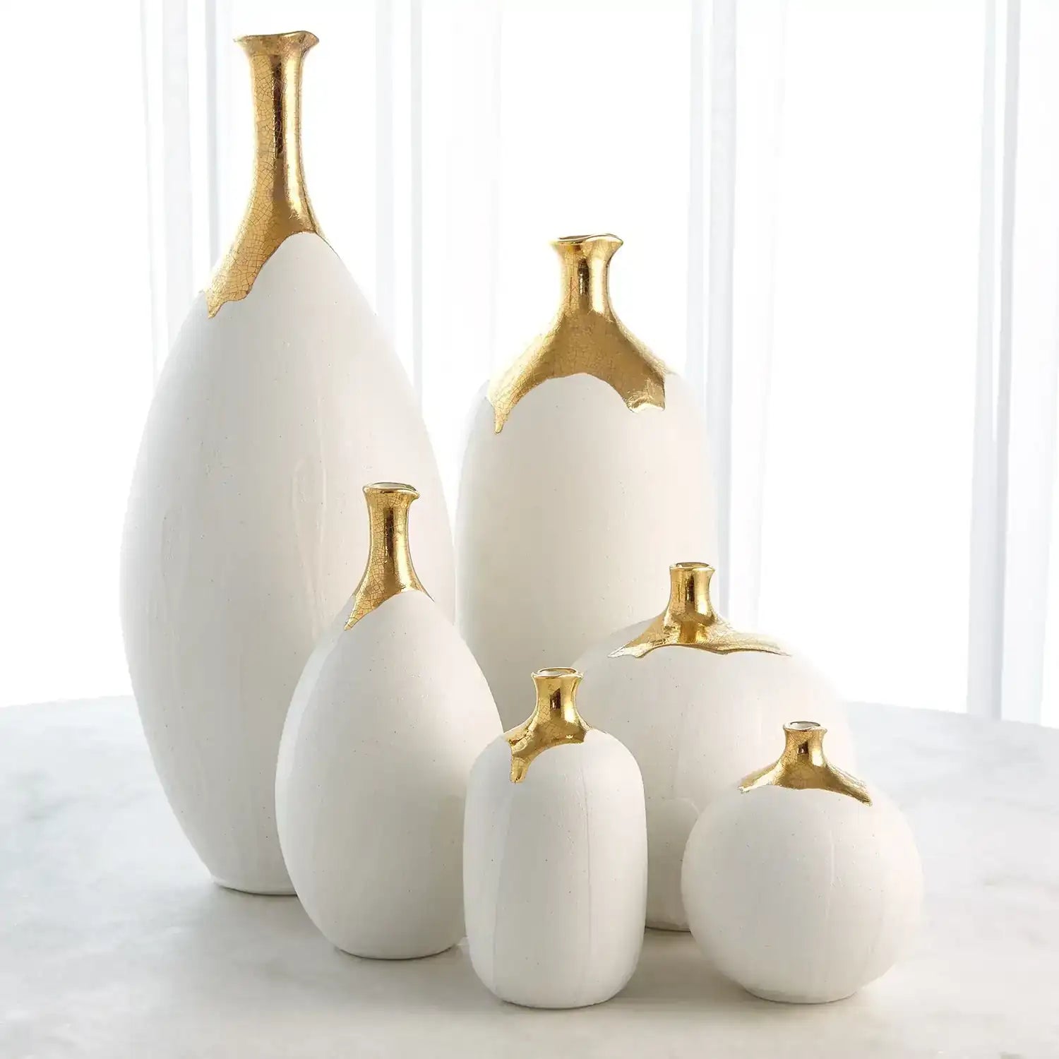 GLOBAL VIEWS DIPPED GOLDEN CRACKLE/WHITE SPHERE VASE - Decorative Accents
