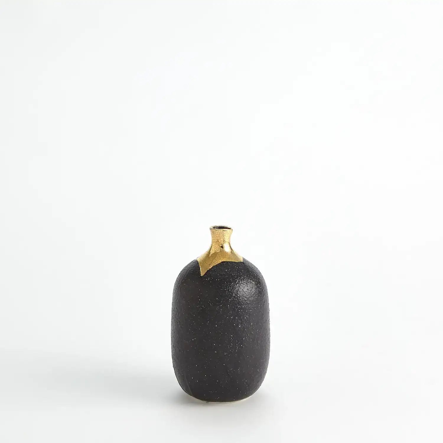 GLOBAL VIEWS DIPPED GOLDEN CRACKLE/BLACK CYLINDER VASE - Decorative Accents