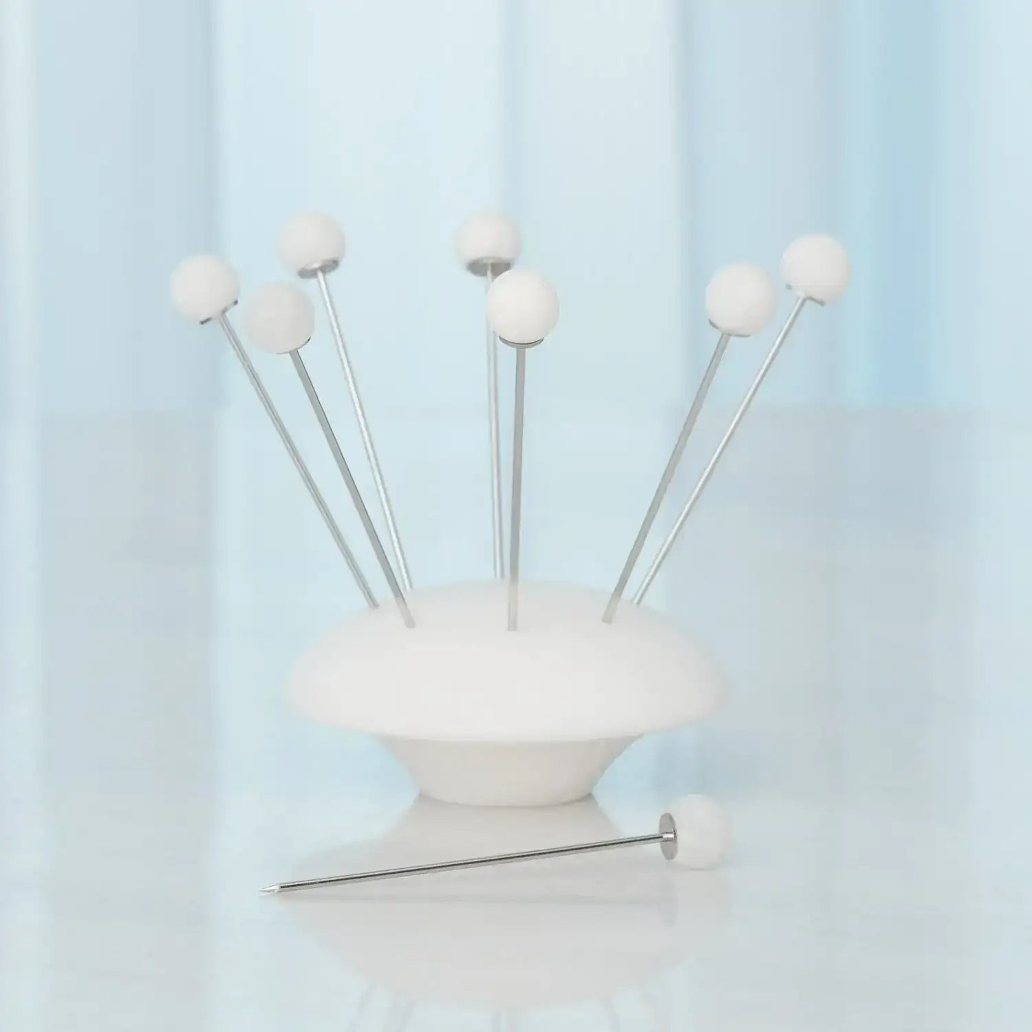 GLOBAL VIEWS S/8 ALABASTER COCKTAIL PICKS W/BASE - Decorative Accents