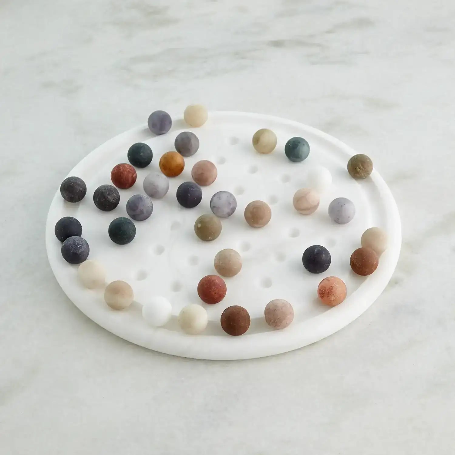 GLOBAL VIEWS ALABASTER SOLITAIRE GAME SET - Decorative Accents