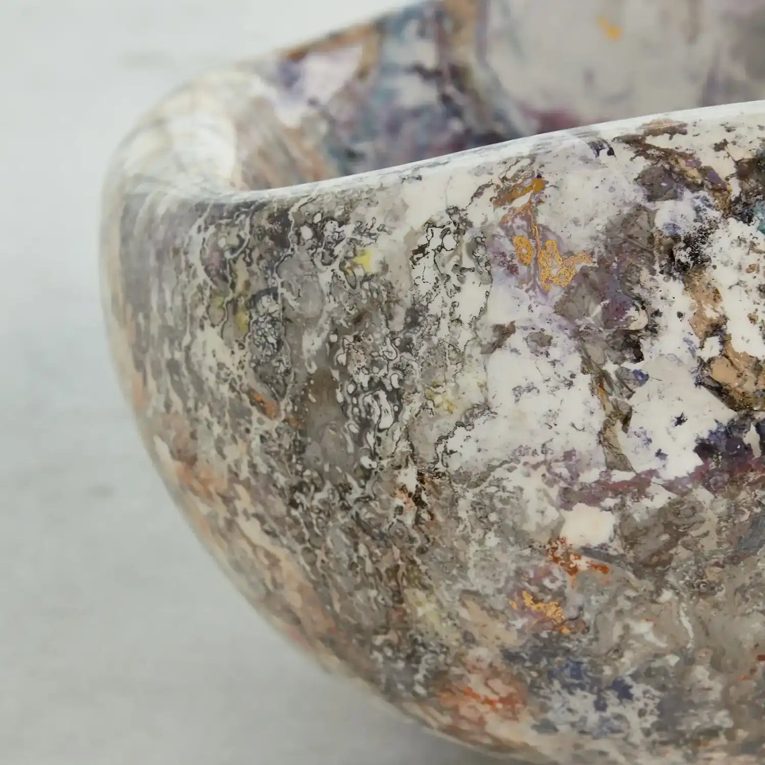 GLOBAL VIEWS SQUISHED BOWL - Decorative Accents
