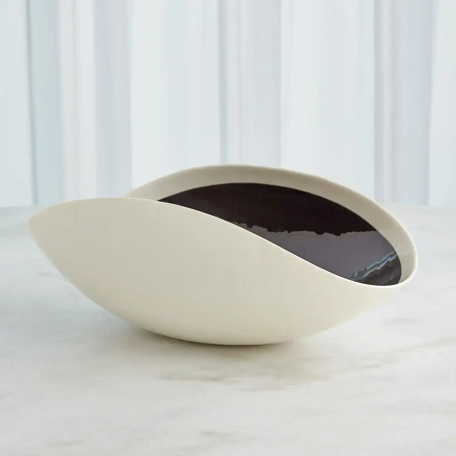 GLOBAL VIEWS EBONY & IVORY BOWL - Art