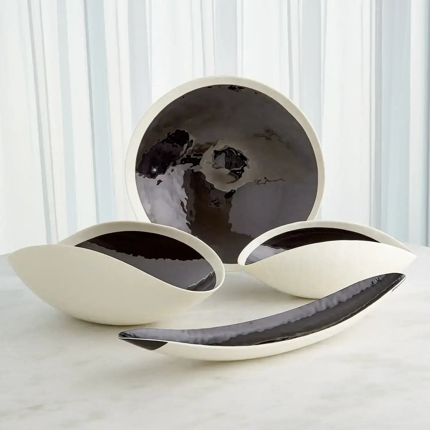 GLOBAL VIEWS EBONY & IVORY BOWL - Art