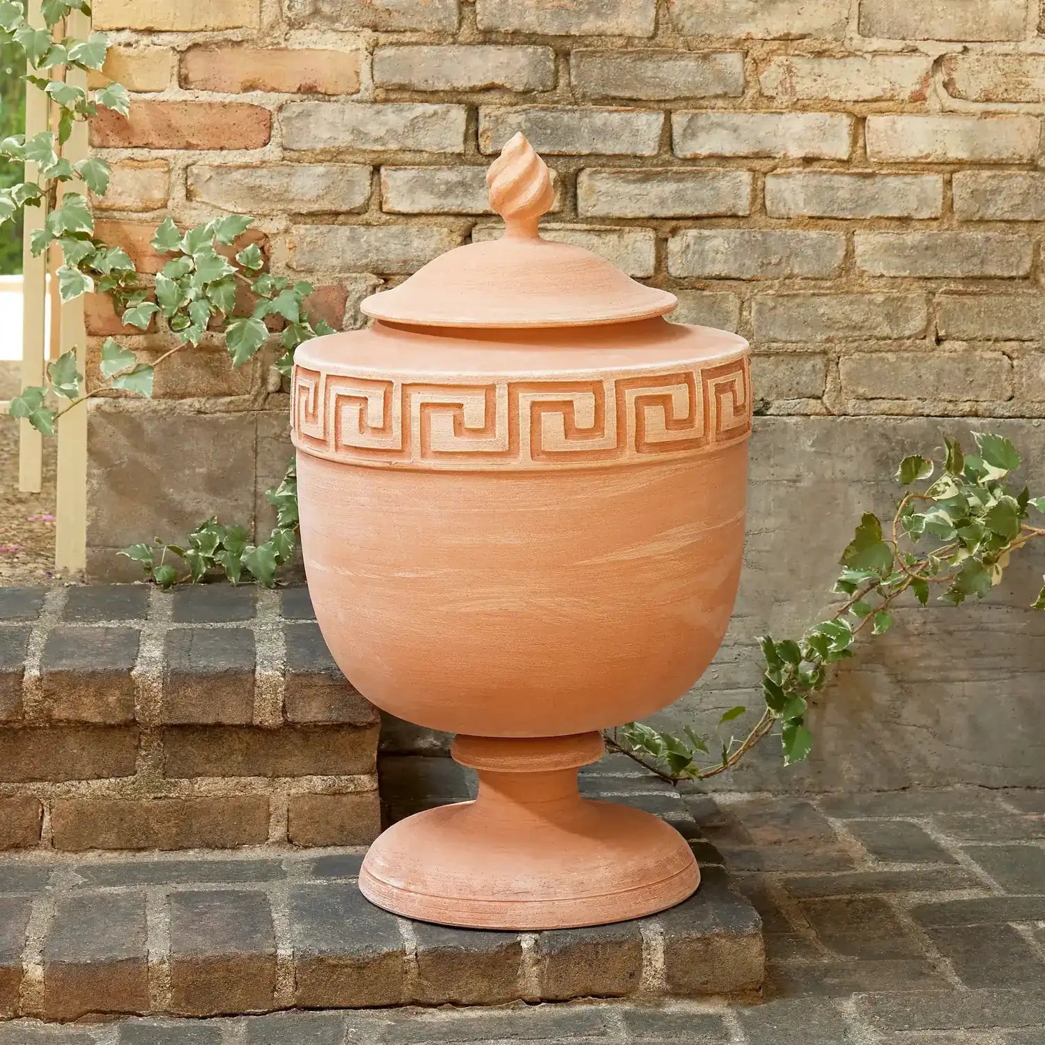 GLOBAL VIEWS VILLA GREEK KEY URN - Decorative Accents