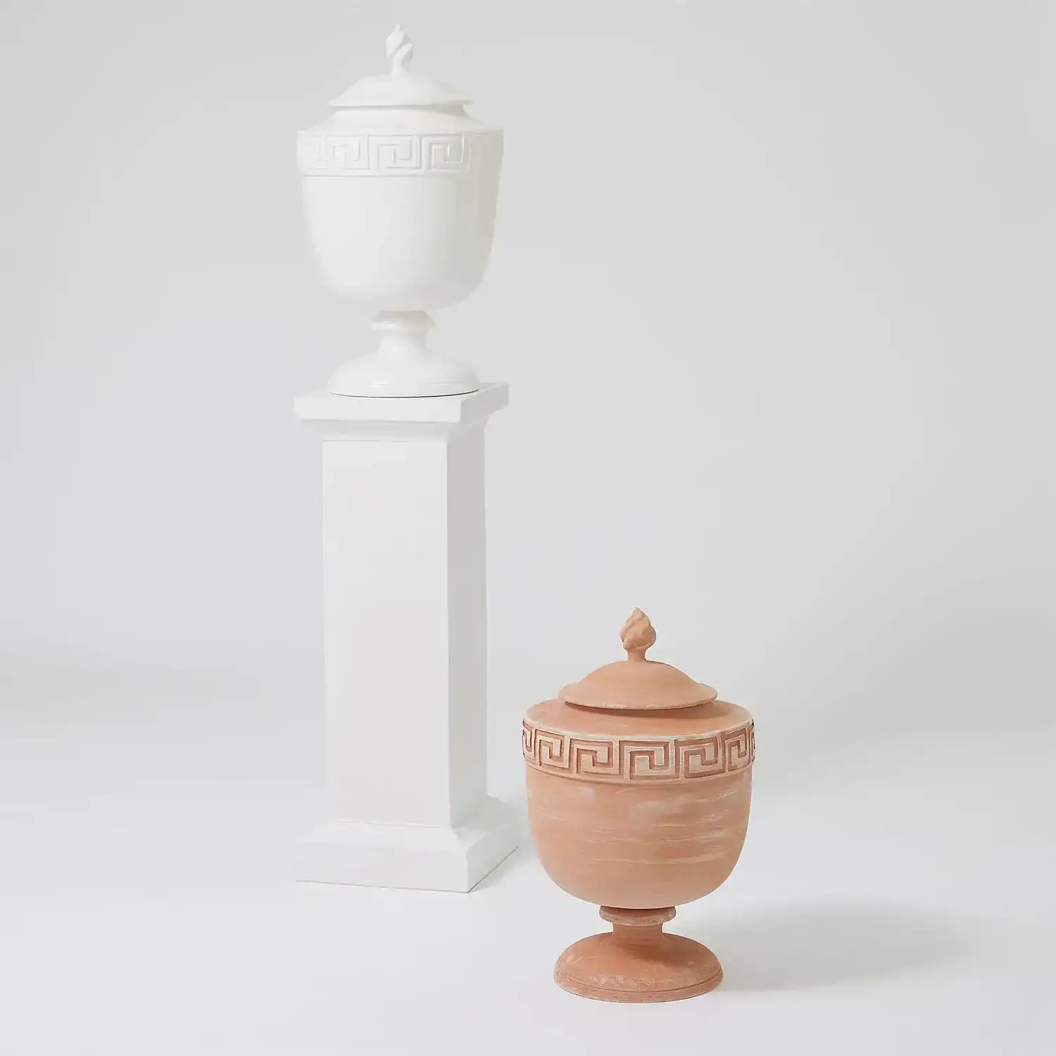 GLOBAL VIEWS VILLA GREEK KEY URN - Decorative Accents