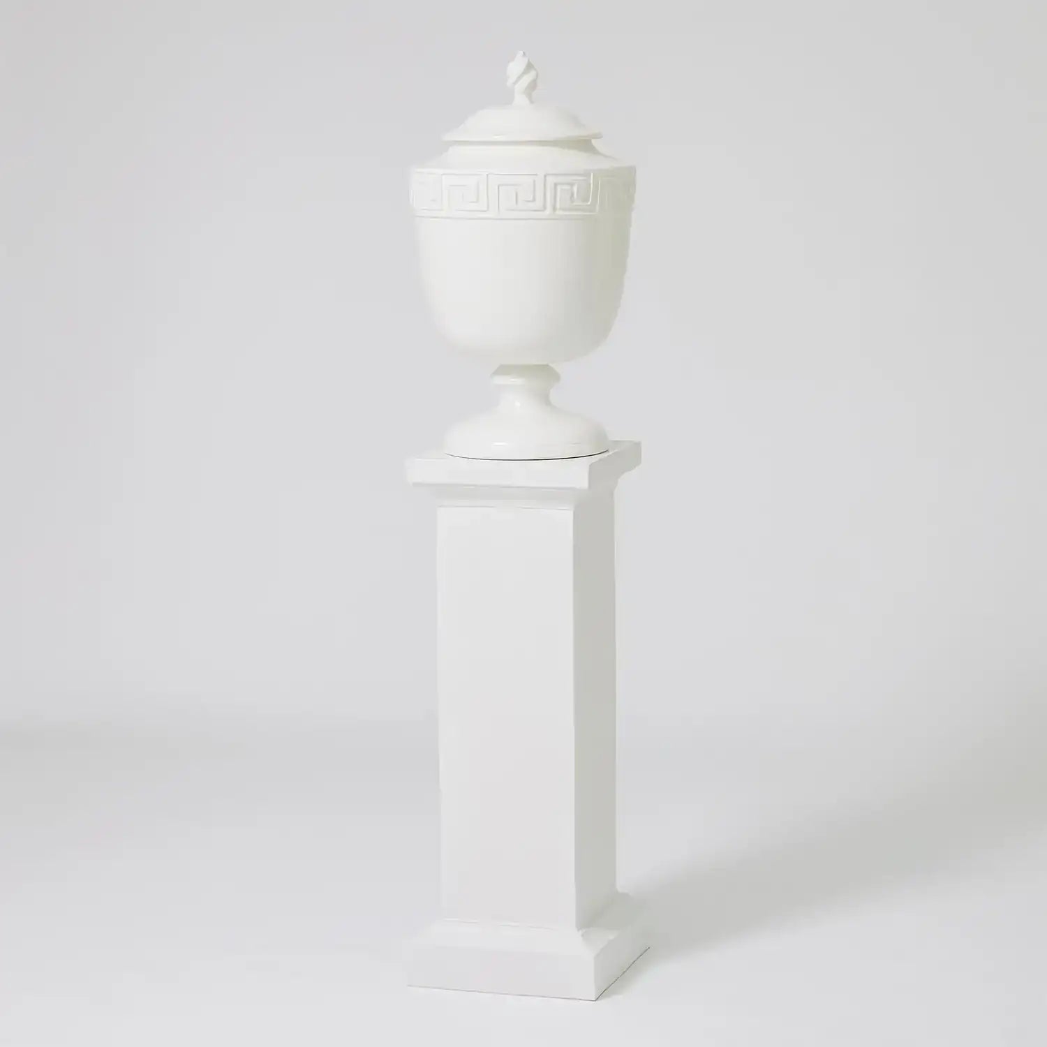 GLOBAL VIEWS VILLA GREEK KEY URN - Decorative Accents