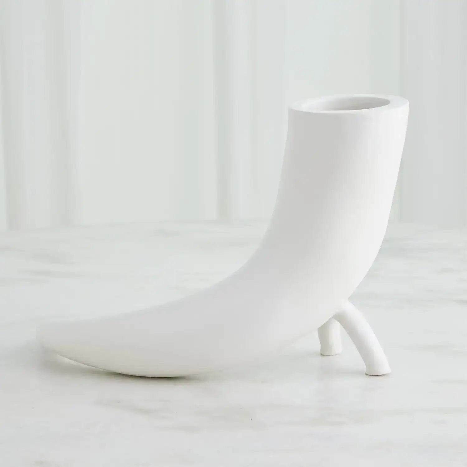 GLOBAL VIEWS CORNUCOPIA VASE - Decorative Accents