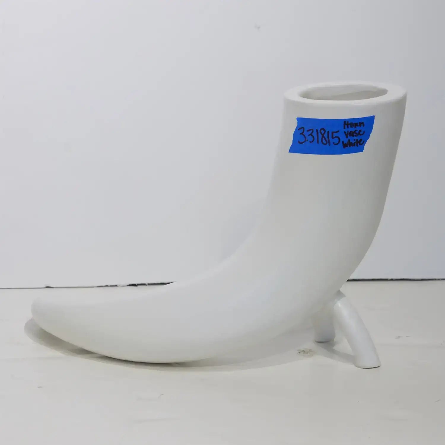 GLOBAL VIEWS CORNUCOPIA VASE - Decorative Accents