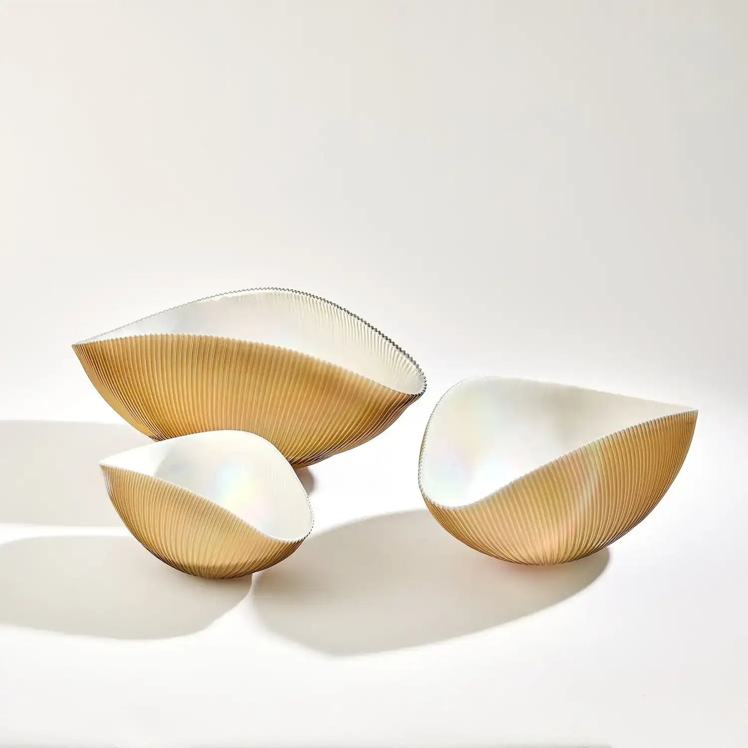 GLOBAL VIEWS PLEATED BOWL - Decorative Accents